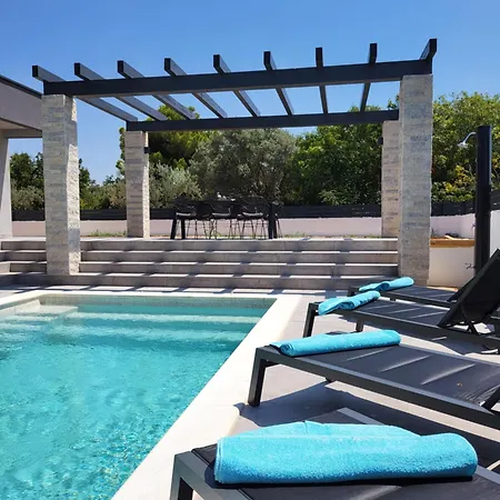 Bucko - Holiday home Fazana